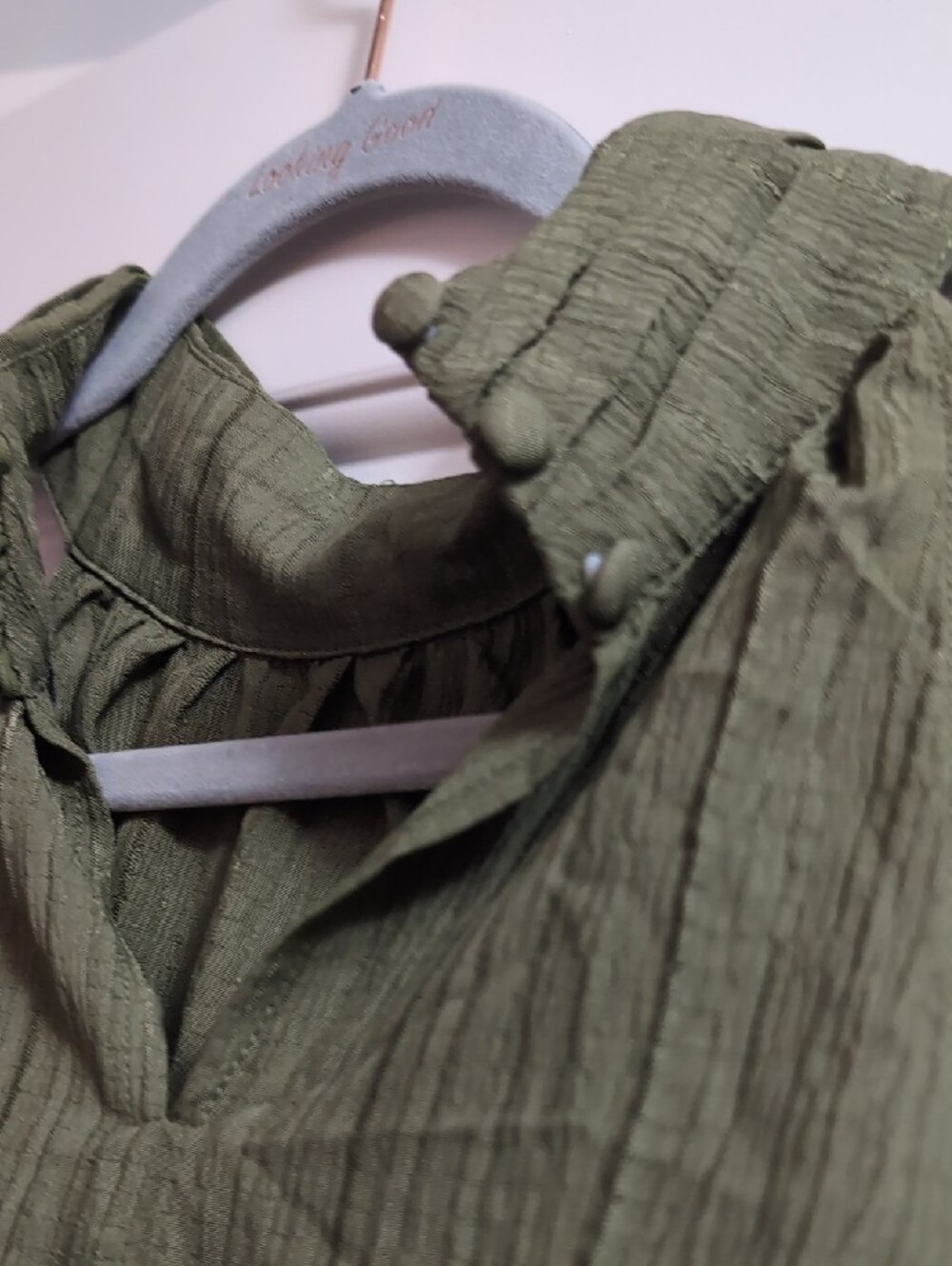 🌸3/$25🌸 Vici Olive Green High Neck Tank Top - Picture 4 of 5